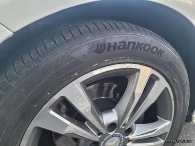 2015 Mercedes-Benz E 220 VIN: