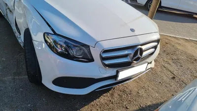 2019 Mercedes-Benz E 220 WDDZF0EB1KA690277 VIN:WDDZF0EB1KA690277