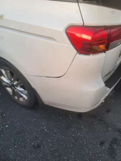 2014 Kia Carnival VIN:
