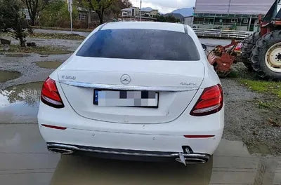 2019 Mercedes-Benz E 300 WDDZF4KB7KA635330 VIN:WDDZF4KB7KA635330