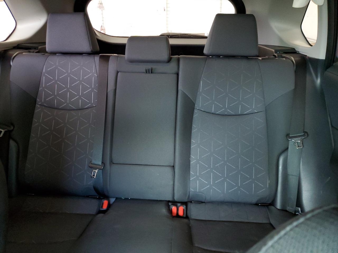 2022 TOYOTA RAV4 XLE VIN:JTMRWRFV6ND152877