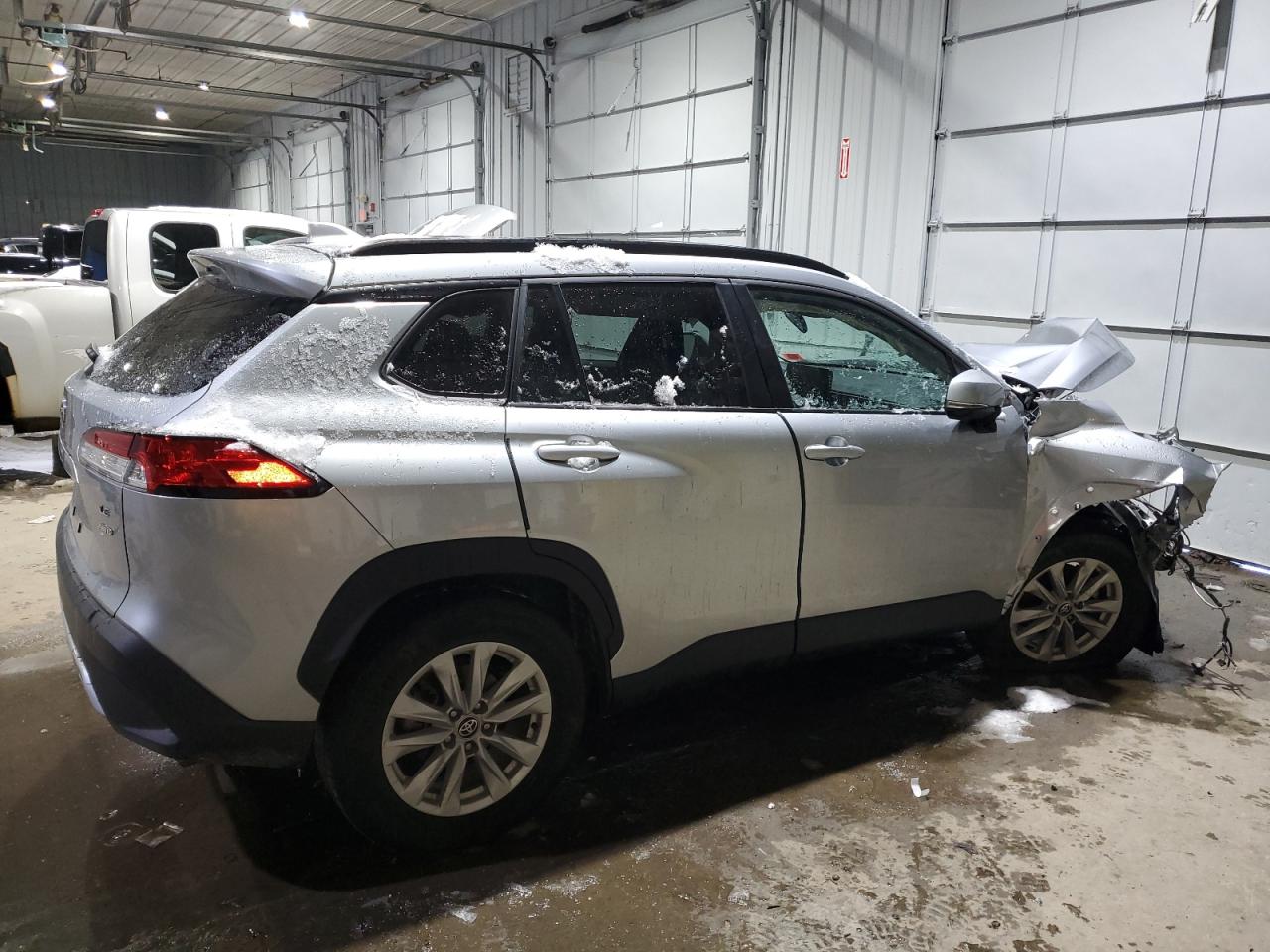 2022 TOYOTA COROLLA CROSS LE VIN:7MUBAABG5NV016114