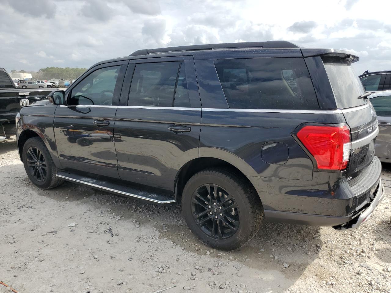 2023 FORD EXPEDITION XLT VIN:1FMJU1H8XPEA45545