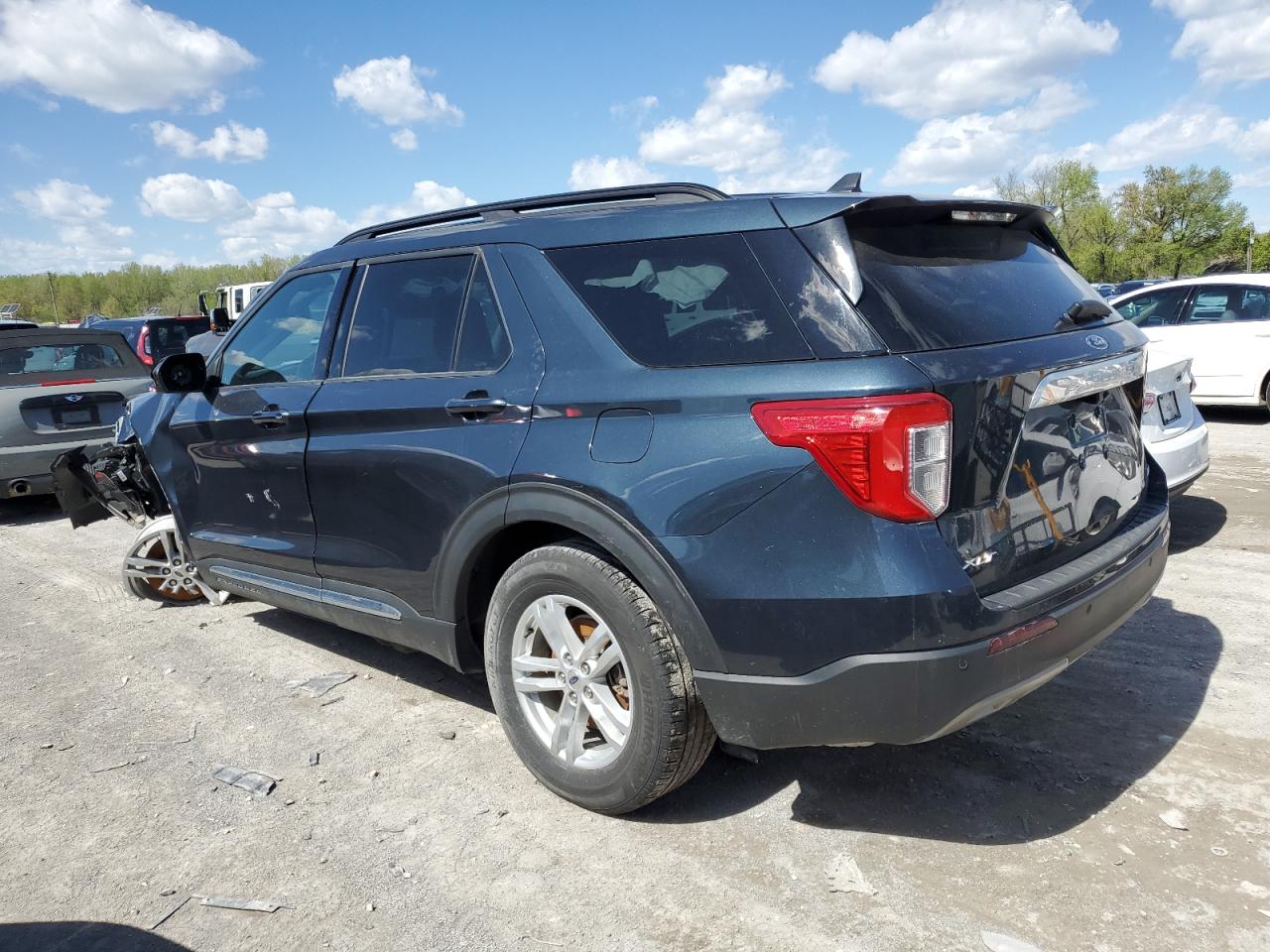 2022 FORD EXPLORER XLT VIN:1FMSK8DH2NGB90248