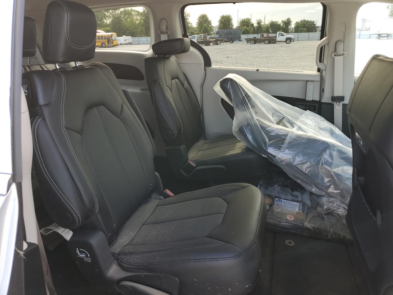 2024 CHRYSLER PACIFICA TOURING L VIN:2C4RC1BG1RR168585