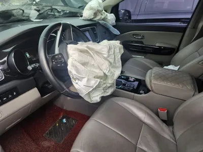 2018 Kia Carnival KNAME81ABKS449675 VIN:KNAME81ABKS449675