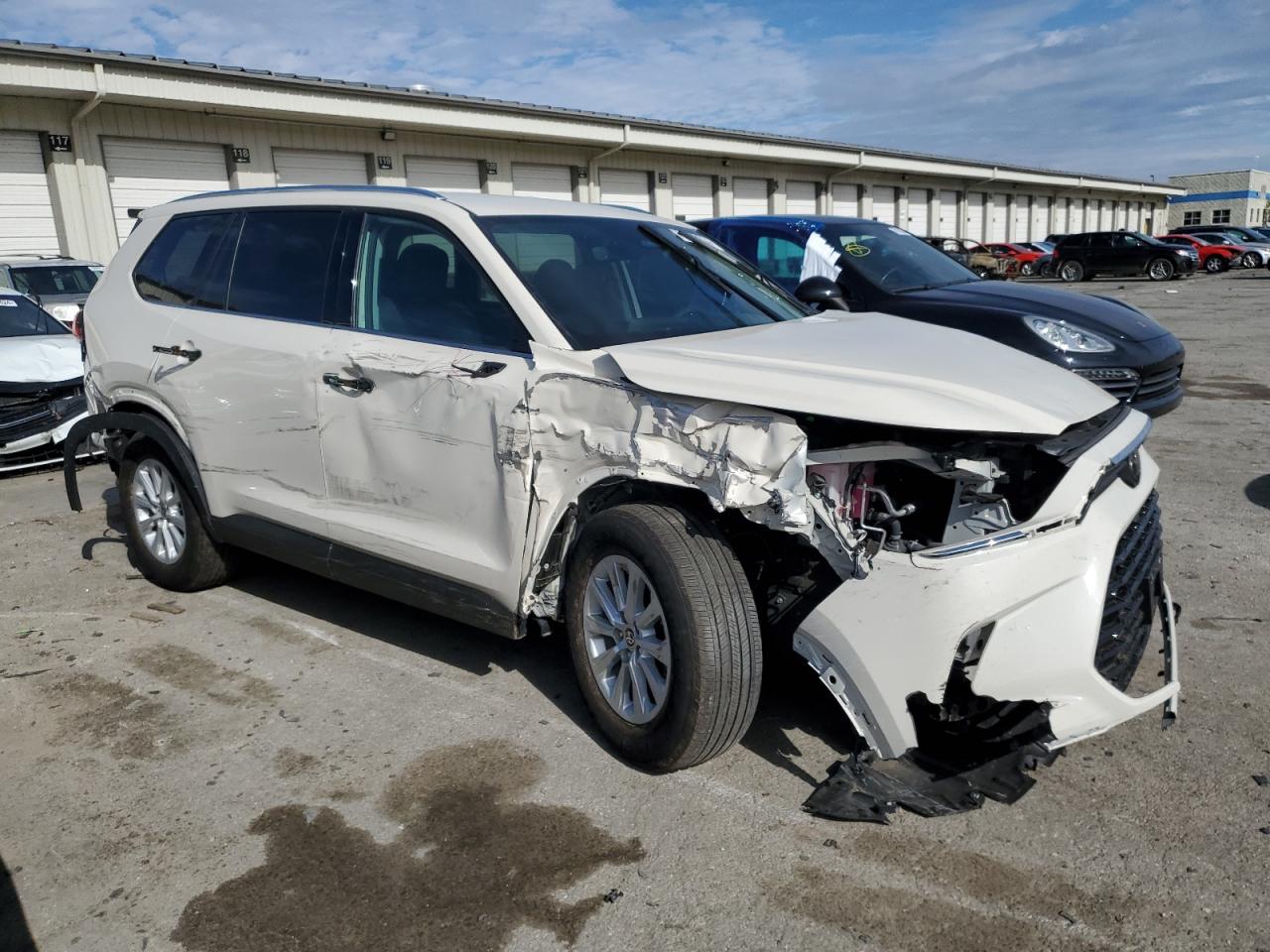 2024 TOYOTA GRAND HIGHLANDER XLE VIN:5TDACAB5XRS007560