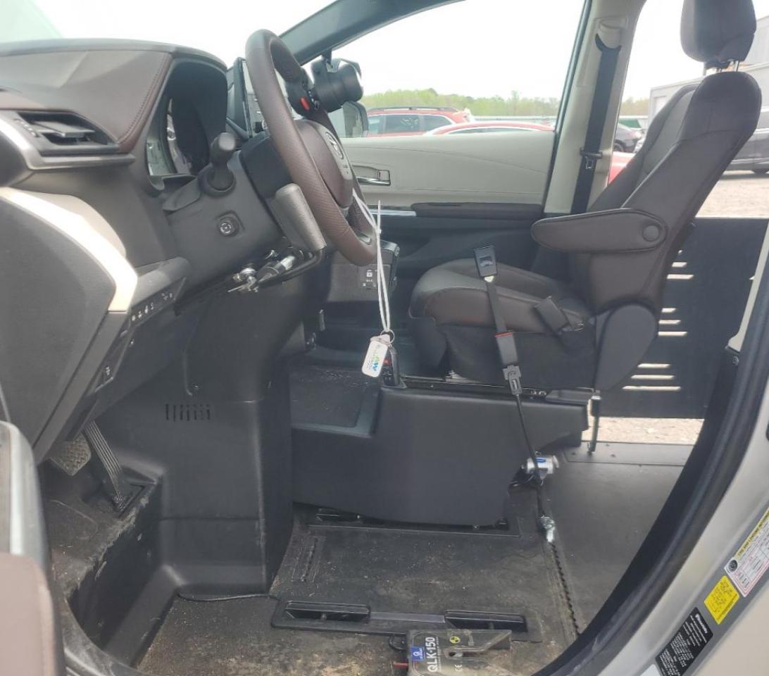 2024 TOYOTA SIENNA LIMITED VIN:5TDERKEC3RS196035