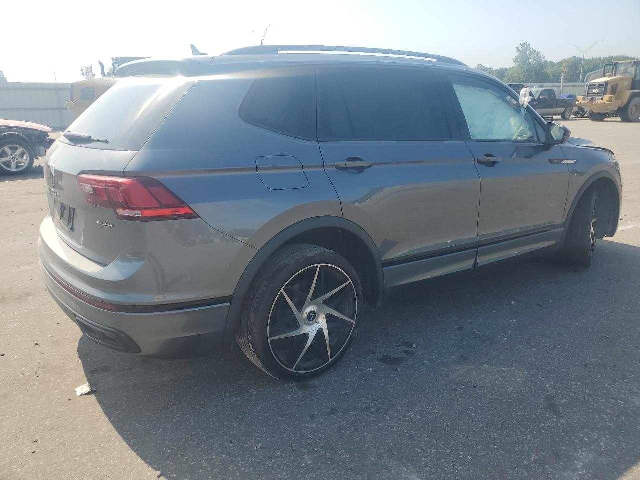 2023 VOLKSWAGEN TIGUAN SE R-LINE BLACK VIN:3VV8B7AX5PM014471