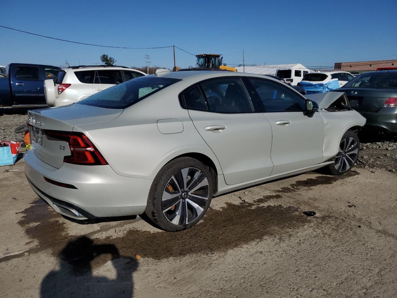 2022 VOLVO S60 B5 MOMENTUM VIN:7JRL12FZ8NG161000