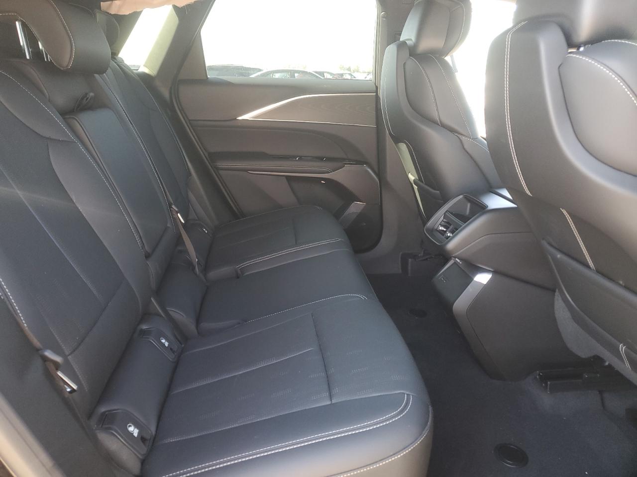 2024 CADILLAC LYRIQ LUXURY VIN:1GYKPPRK1RZ137520