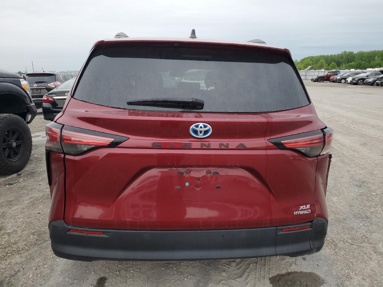 2022 TOYOTA SIENNA XLE VIN:5TDJRKEC6NS095189