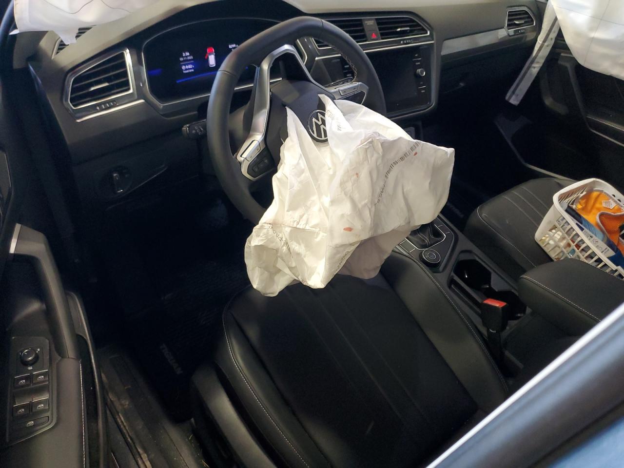 2024 VOLKSWAGEN TIGUAN SE VIN:3VV2B7AX0RM194595
