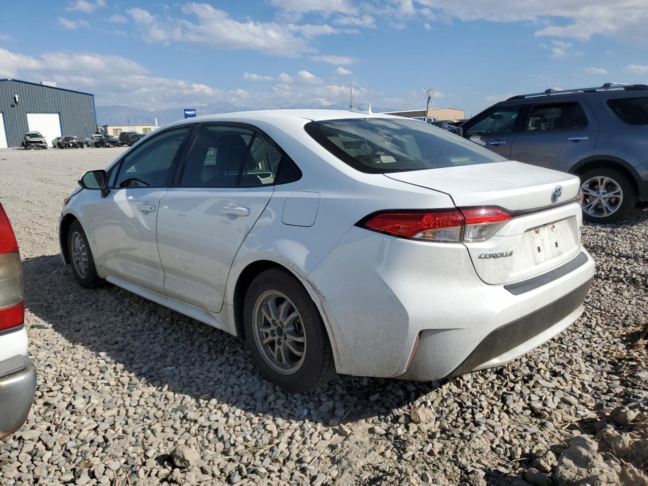 2022 TOYOTA COROLLA LE VIN:JTDEAMDE1NJ036409