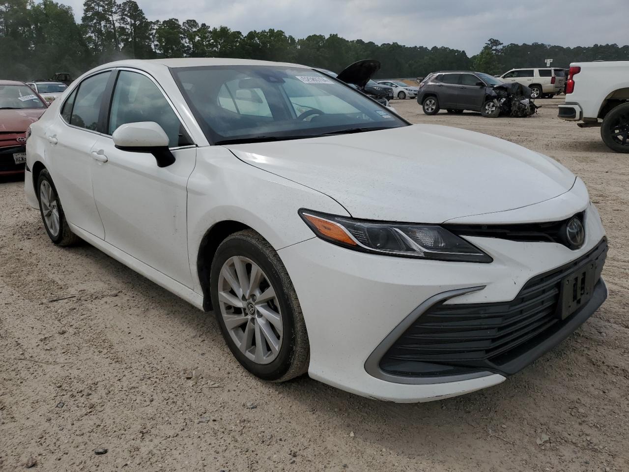 2022 TOYOTA CAMRY LE VIN:4T1C11AK8NU633311