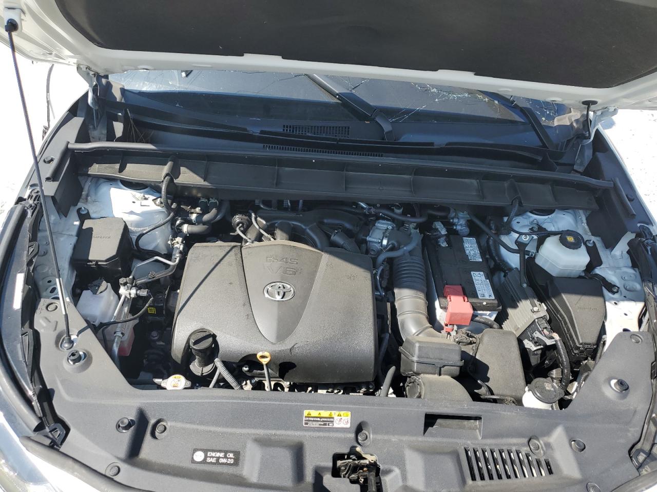 2022 TOYOTA HIGHLANDER XLE VIN:5TDGZRBH8NS194597