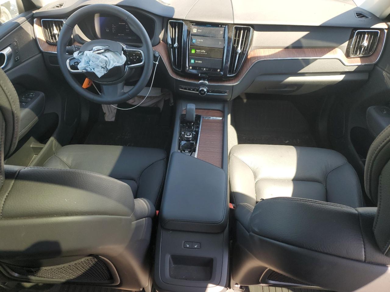 2024 VOLVO XC60 PLUS VIN:YV4L12RL2R1762432