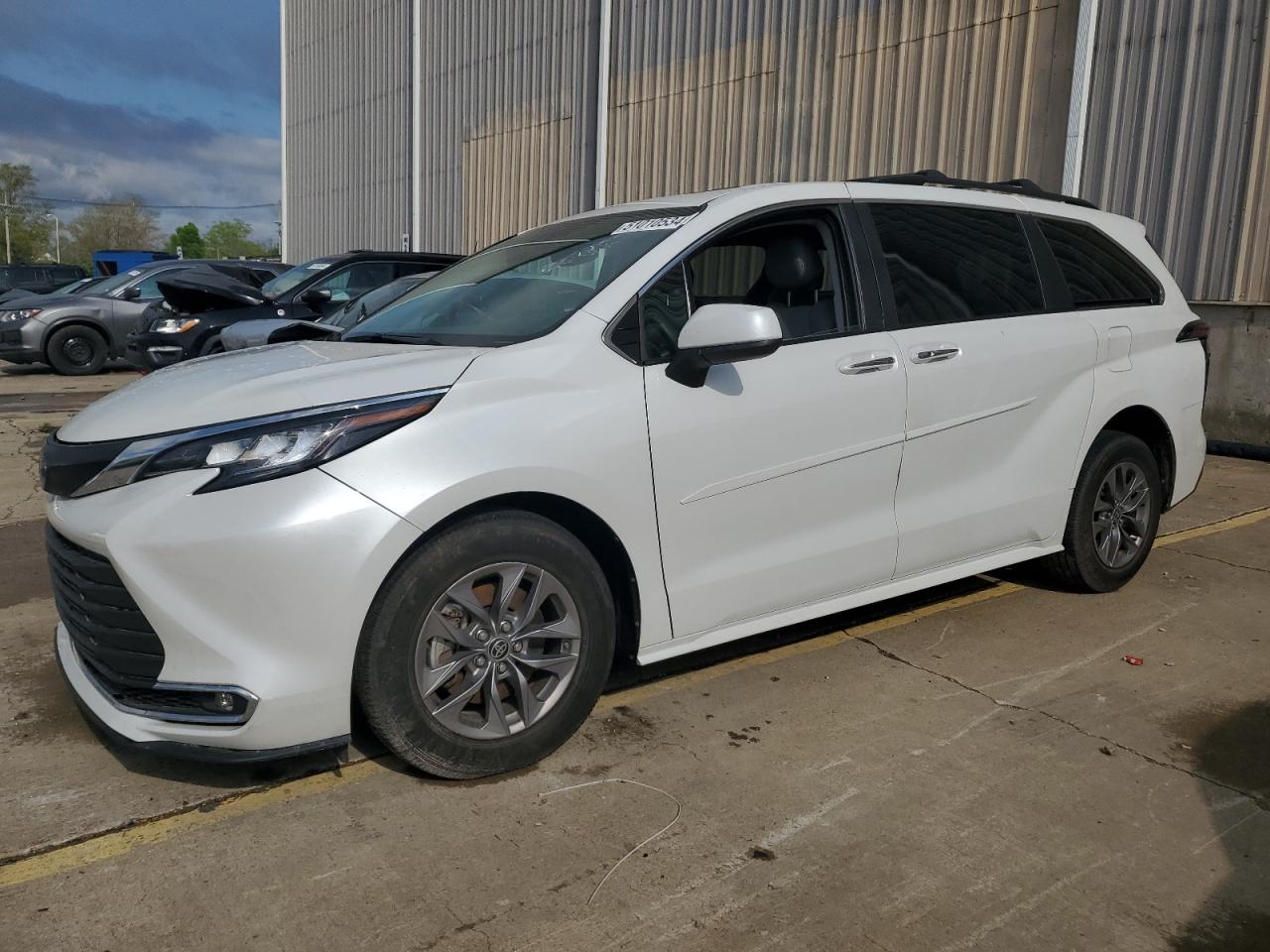 2023 TOYOTA SIENNA XLE VIN:5TDYSKFC9PS075829