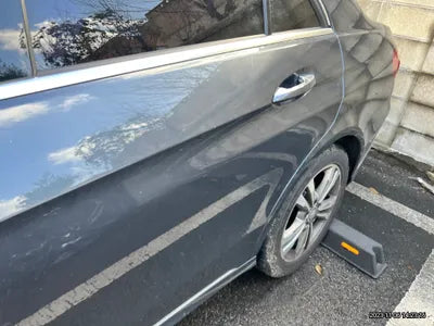 2015 Mercedes-Benz E 220 VIN: