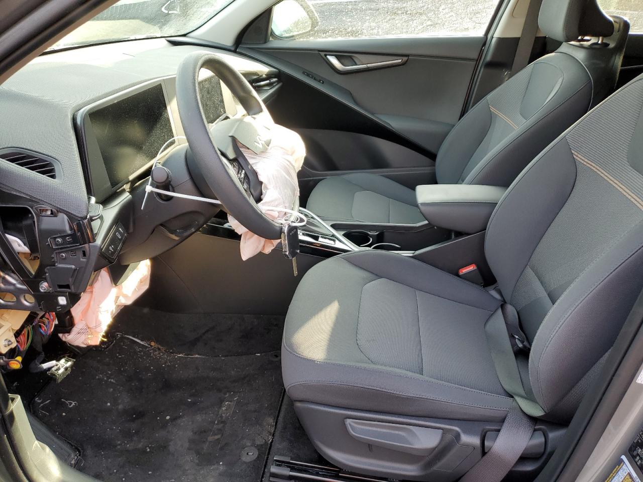 2024 KIA NIRO LX VIN:KNDCP3LE0R5137103
