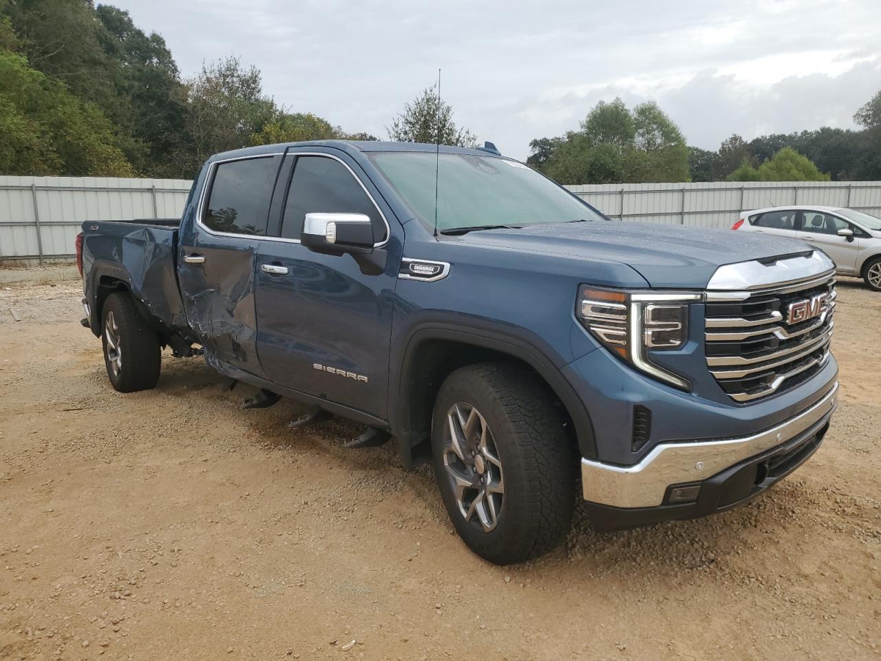 2024 GMC SIERRA K1500 SLT VIN:1GTUUDE81RZ240582