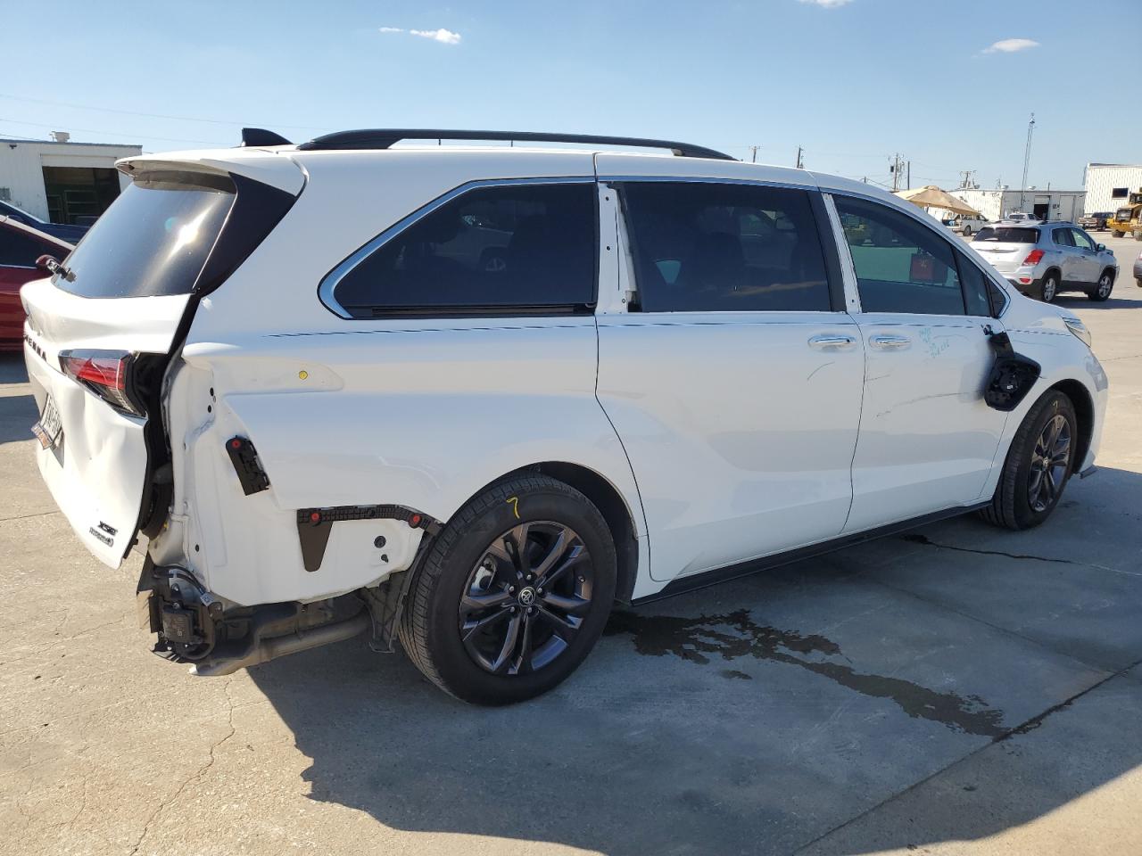 2024 TOYOTA SIENNA XSE VIN:5TDCSKFC3RS120969