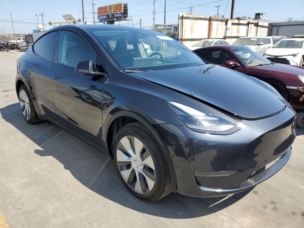 2024 TESLA MODEL Y  VIN:7SAYGAEE6RF032655