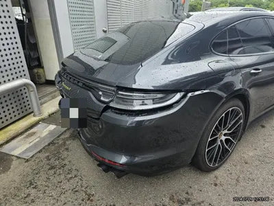 2023 Porsche Panamera VIN: