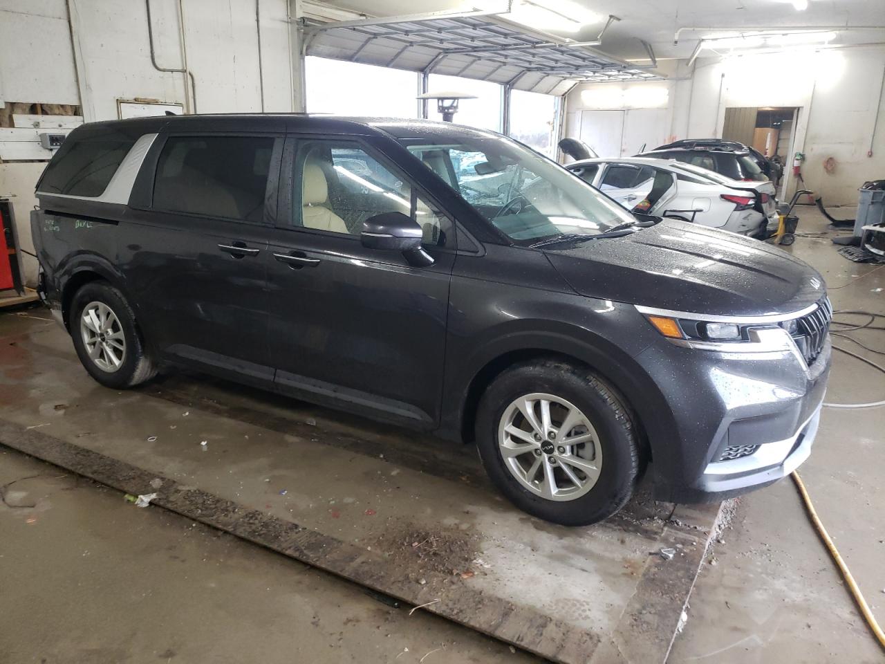 2024 KIA CARNIVAL LX VIN:KNDNB4H38R6422744