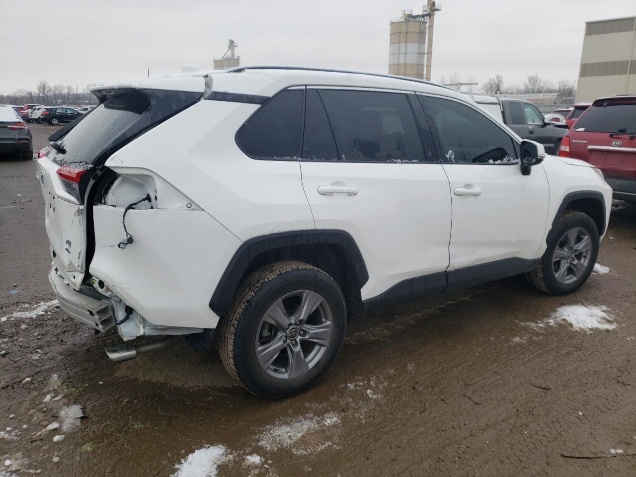 2022 TOYOTA RAV4 XLE VIN:2T3P1RFV2NC265655