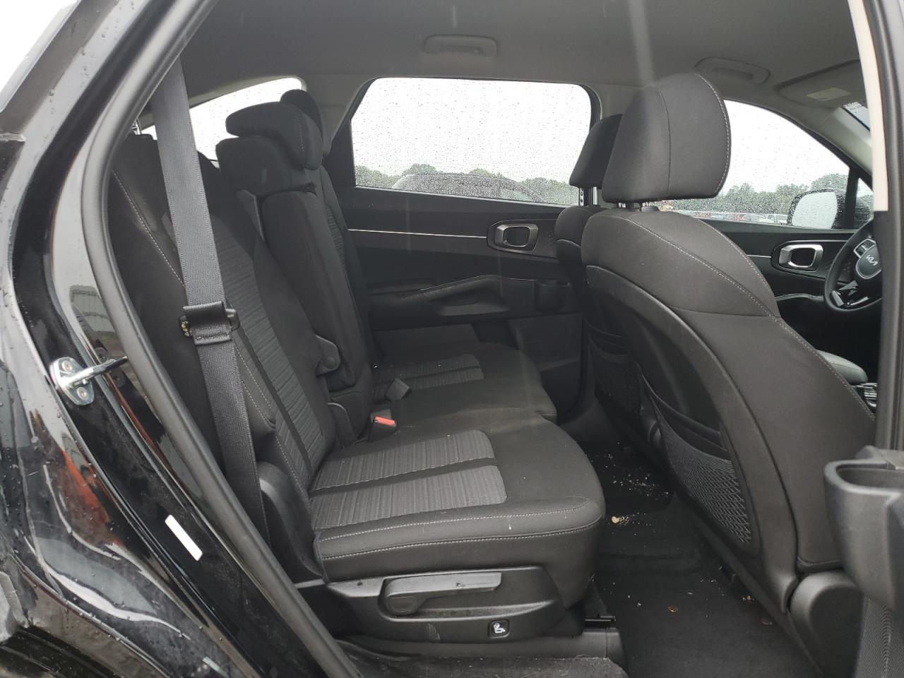 2022 KIA SORENTO LX VIN:5XYRG4LC8NG143036