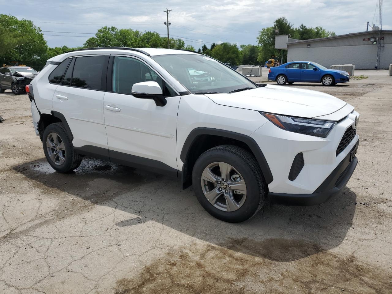 2024 TOYOTA RAV4 XLE VIN:2T3P1RFV6RC412405