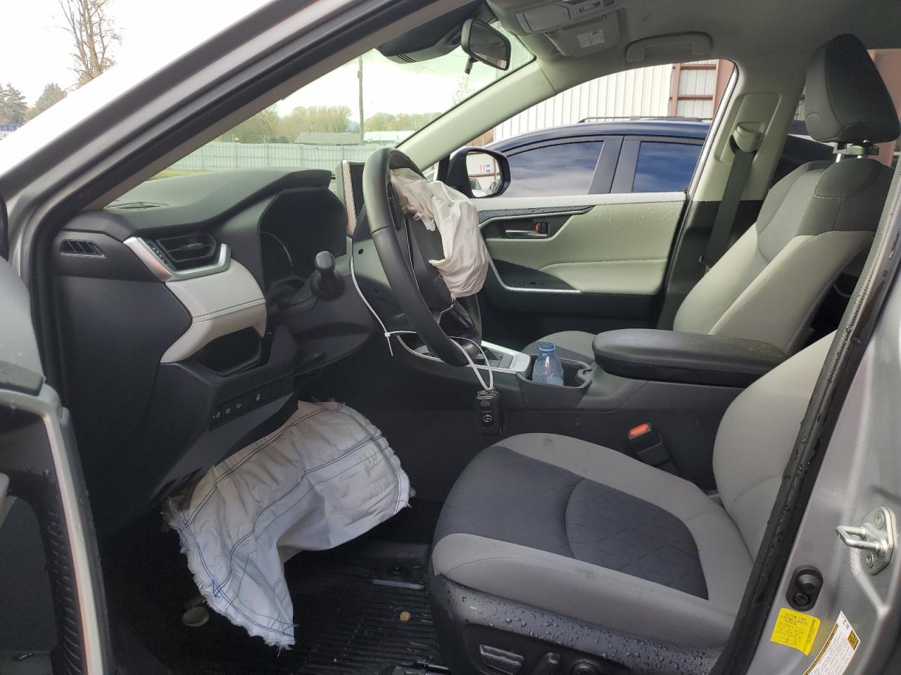 2023 TOYOTA RAV4 XLE VIN:JTMRWRFVXPJ056125