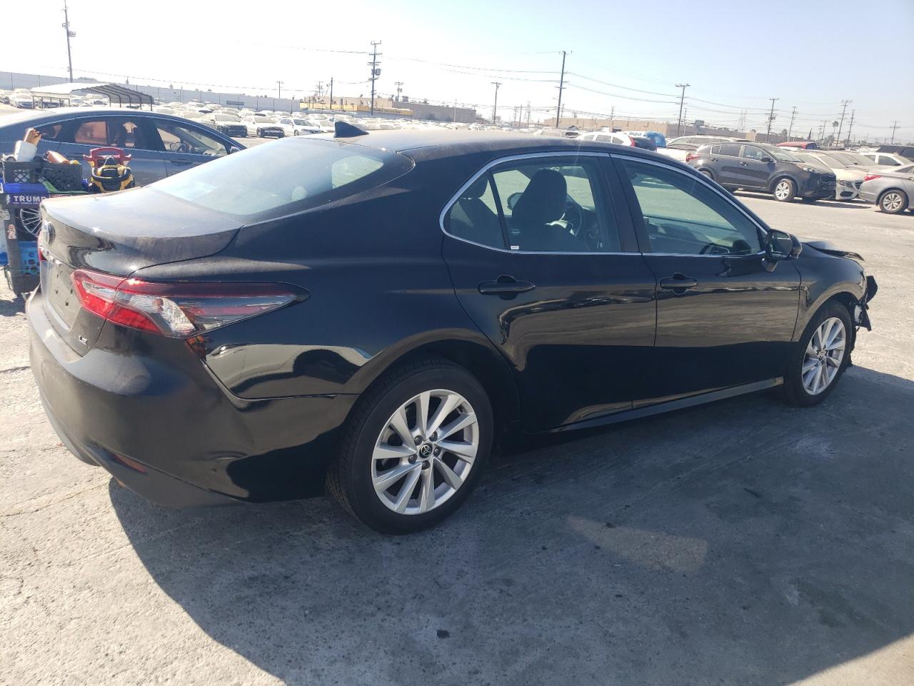 2022 TOYOTA CAMRY LE VIN:4T1C11AK1NU667395
