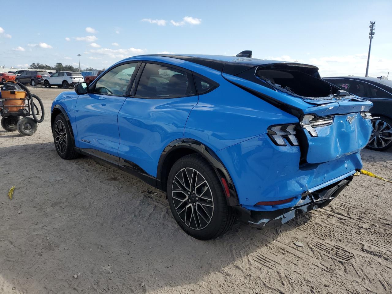 2024 FORD MUSTANG MACH-E PREMIUM VIN:3FMTK3R72RMA32365