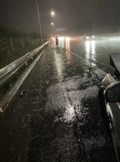 2016 Mercedes-Benz C 200 004KMWDDWF4CB7GF2 VIN:004KMWDDWF4CB7GF2