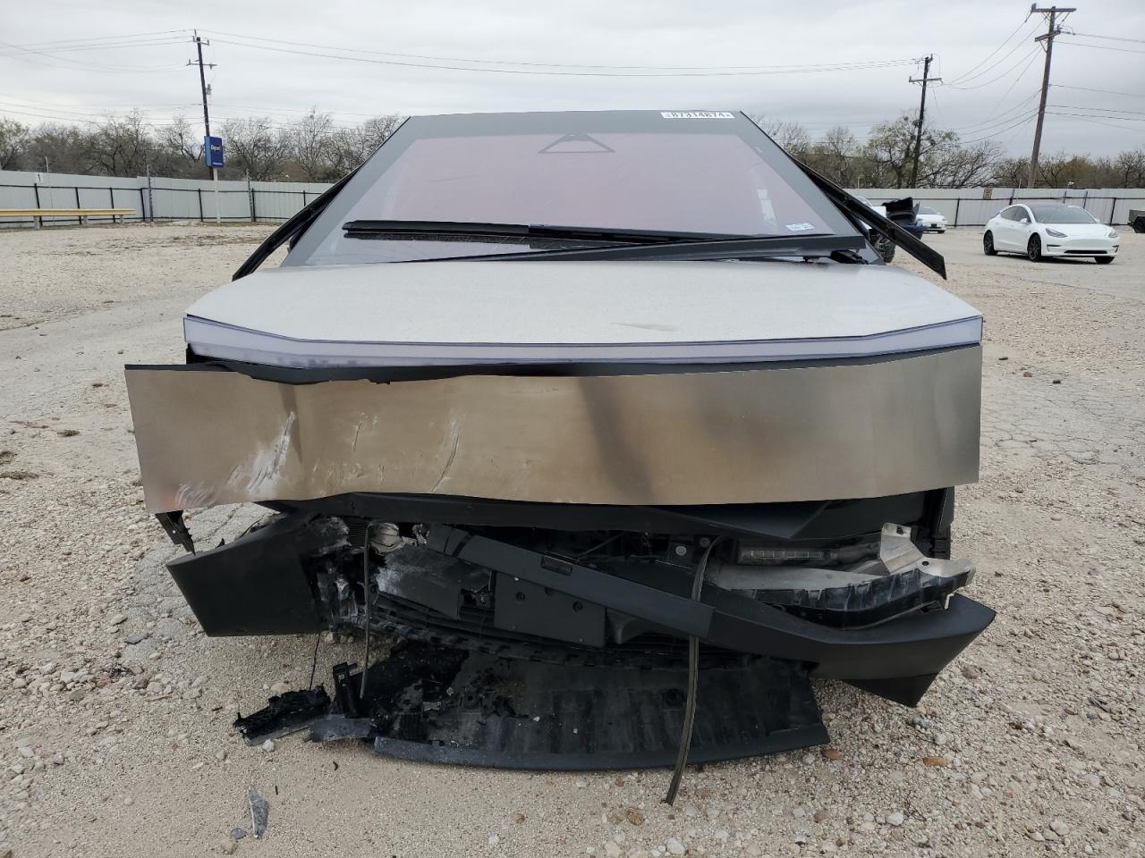 2024 TESLA CYBERTRUCK  VIN:7G2CEHED3RA000771