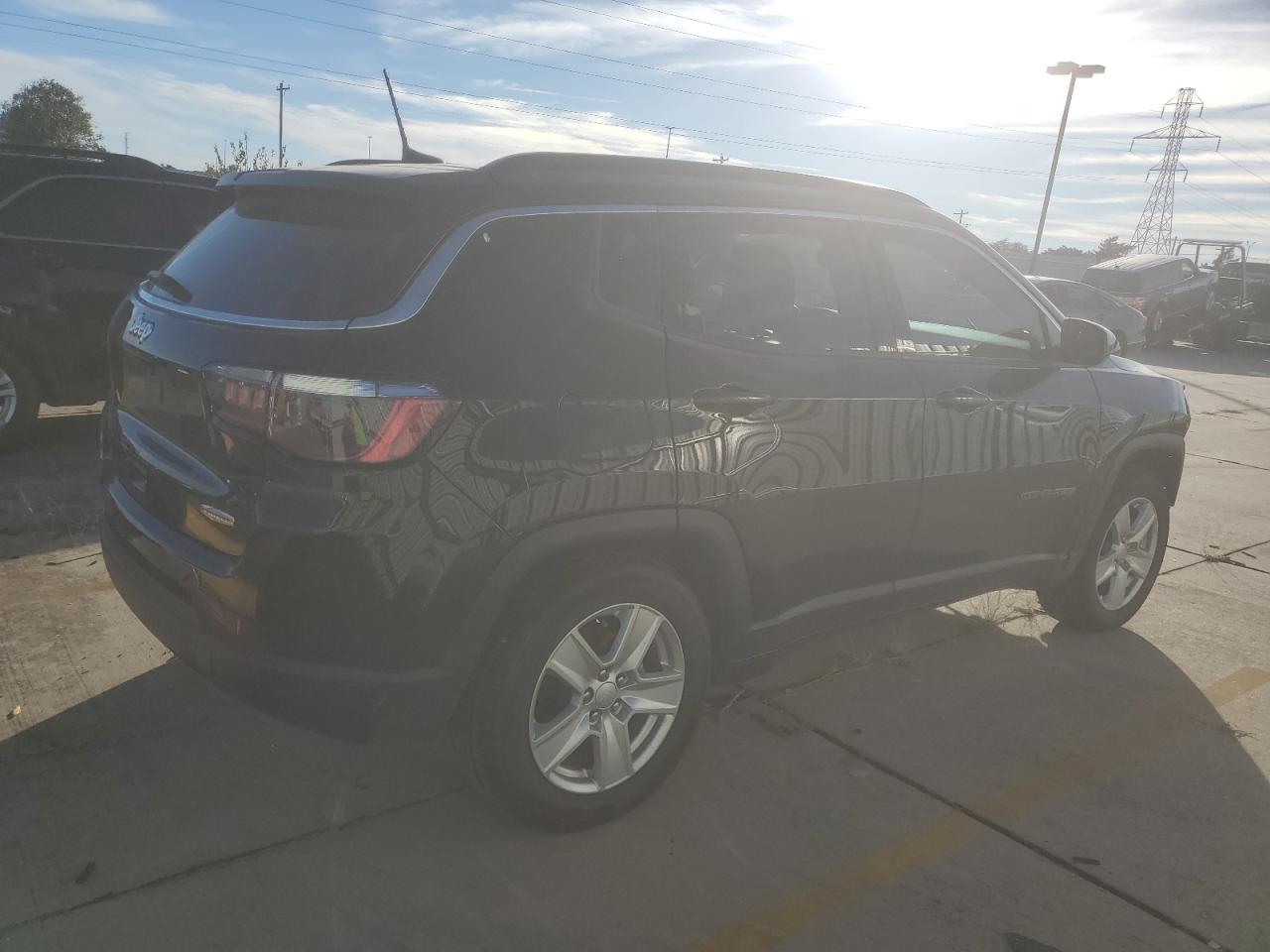 2022 JEEP COMPASS LATITUDE VIN:3C4NJCBB4NT113558