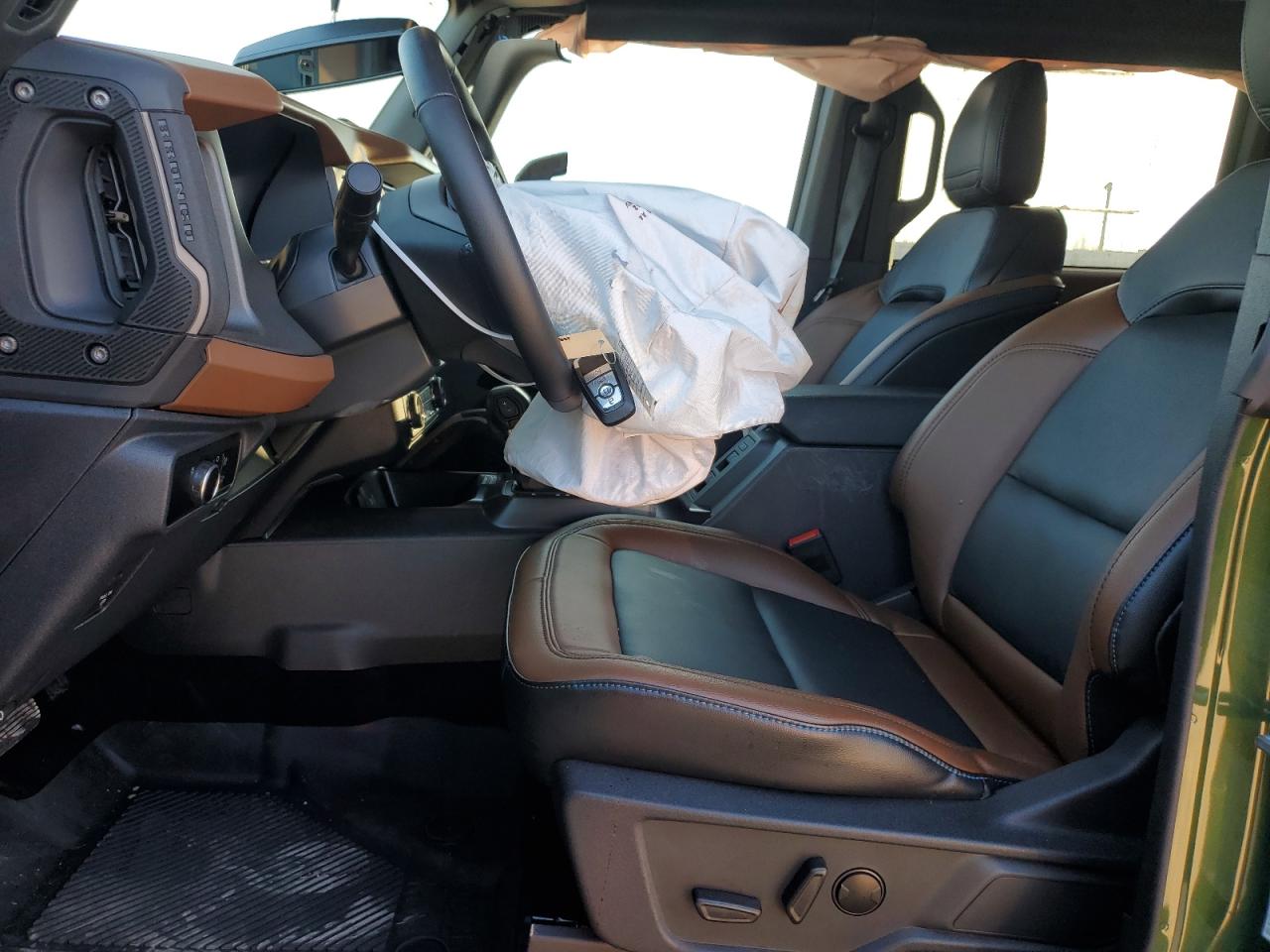 2024 FORD BRONCO OUTER BANKS VIN:1FMDE8BHXRLB04524