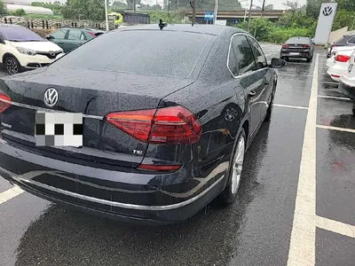2018 Volkswagen Passat VIN: