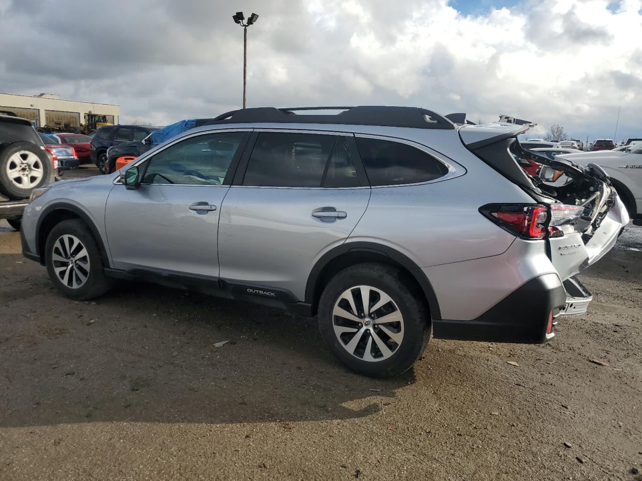2022 SUBARU OUTBACK PREMIUM VIN:4S4BTACC5N3184834