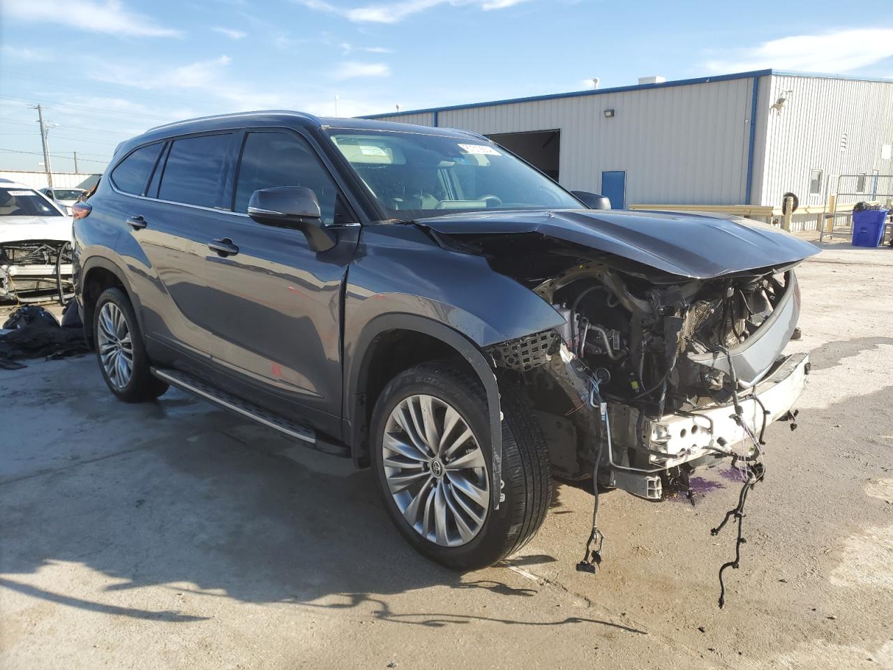 2022 TOYOTA HIGHLANDER PLATINUM VIN:5TDFZRAH4NS124236
