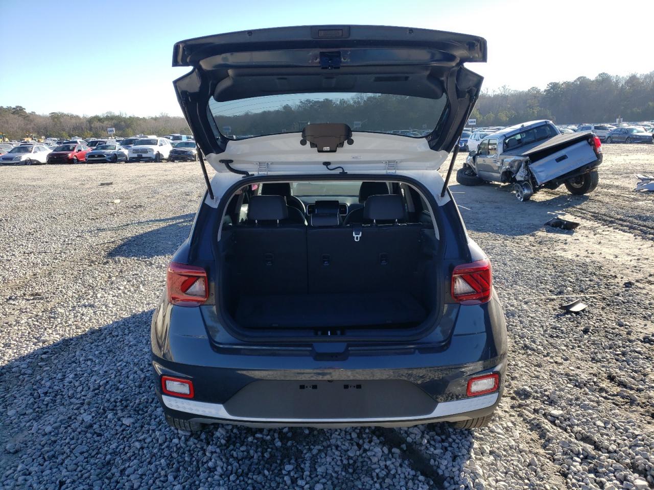 2023 HYUNDAI VENUE SEL VIN:KMHRC8A38PU229109