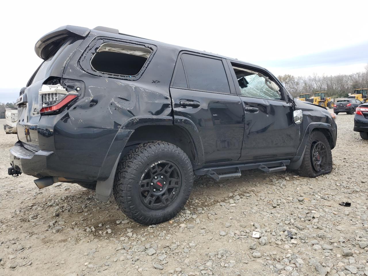 2022 TOYOTA 4RUNNER SR5 VIN:JTEEU5JR1N5258697