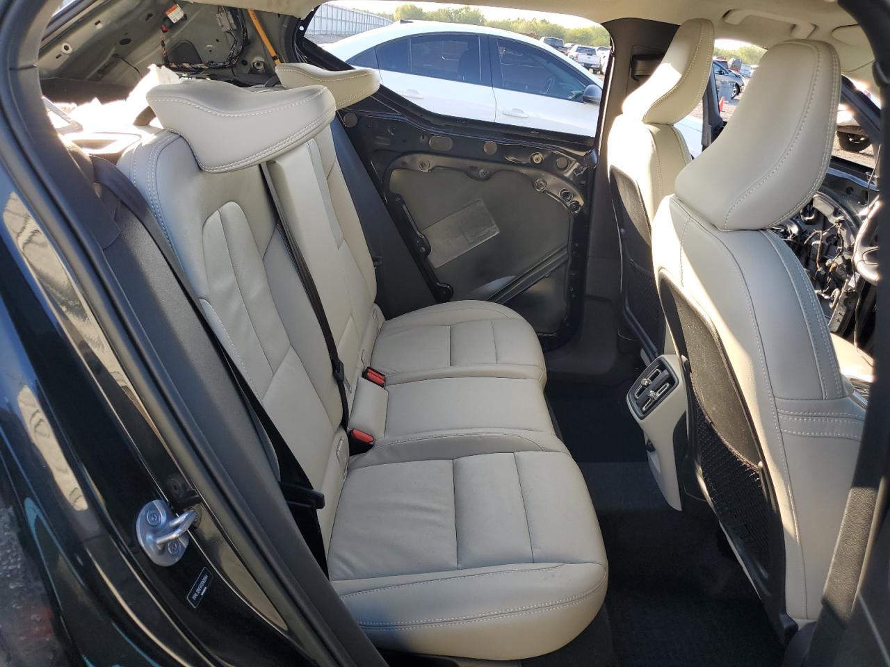 2023 VOLVO XC40 PLUS VIN:YV4L12UE4P2069944