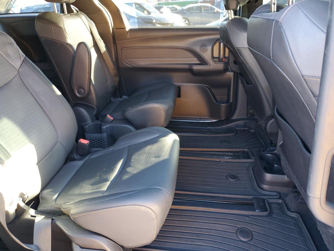 2022 TOYOTA SIENNA XLE VIN:5TDASKFC5NS047766