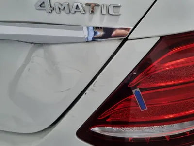 2018 Mercedes-Benz E 220 VIN: