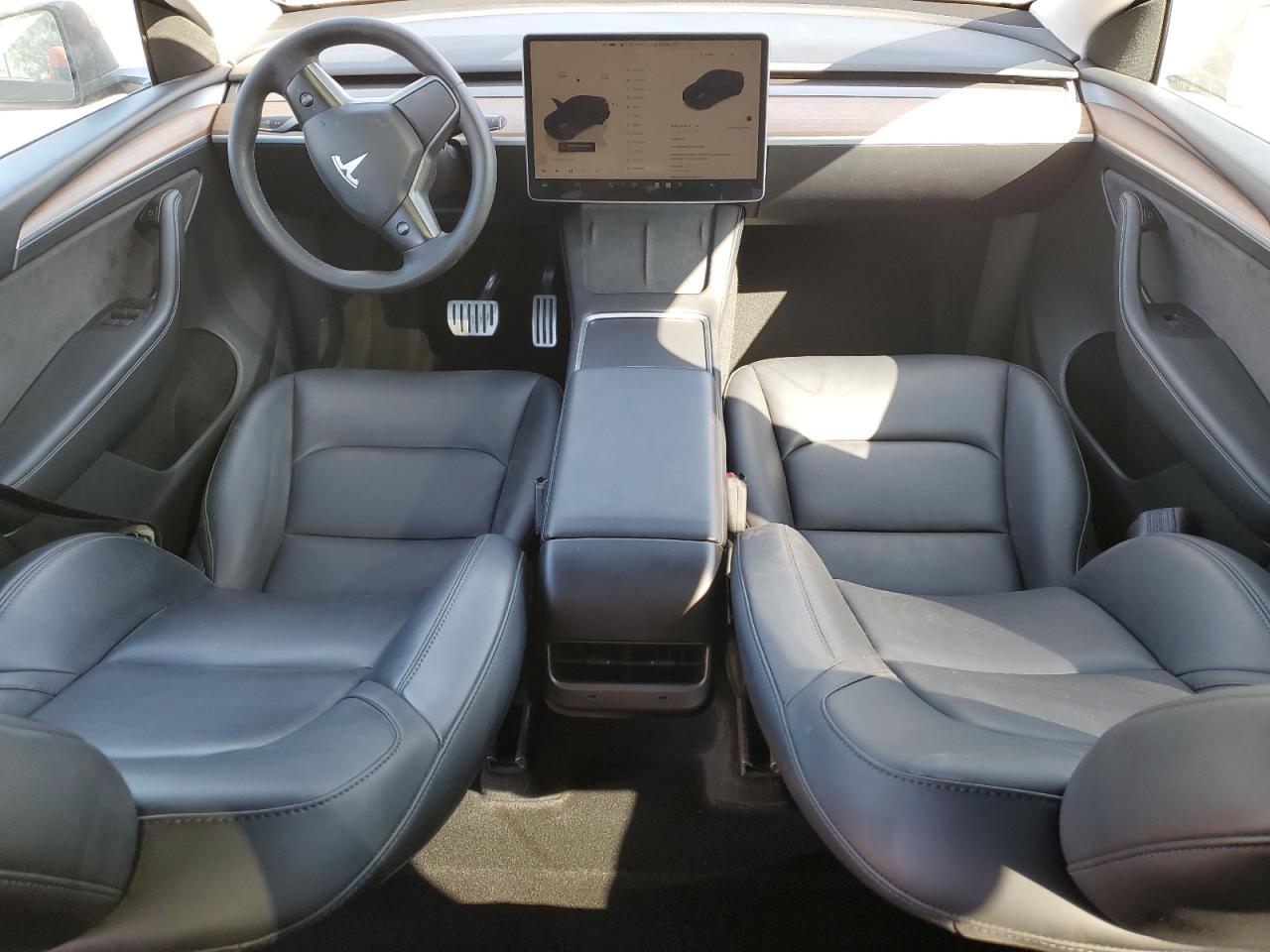 2023 TESLA MODEL Y  VIN:7SAYGDEF7PF924355