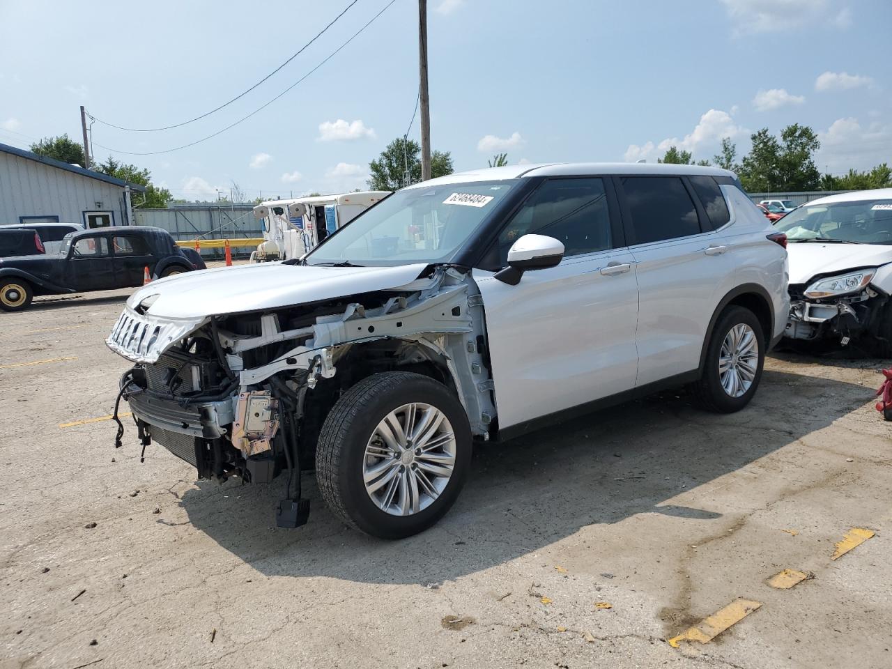 2023 MITSUBISHI OUTLANDER ES VIN:JA4J4TA88PZ028191