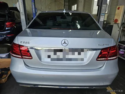 2015 Mercedes-Benz E 220 VIN: